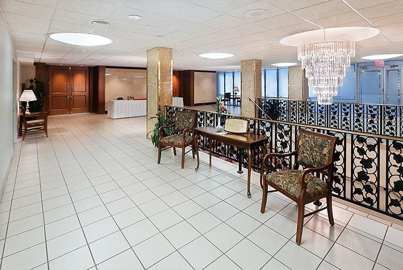 Holiday Inn Rosslyn At Key Bridge Arlington Exterior photo